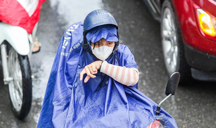 Hà Nội đón không khí lạnh mạnh dịp 8/3 