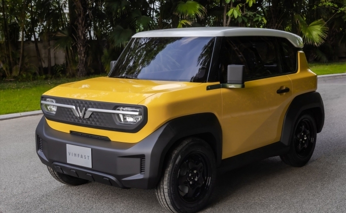 Miễn lệ phí trước bạ ô tô điện chạy pin thêm 2 năm