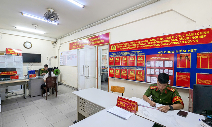 Ngày đầu Công an phường tại TP.HCM vận hành theo mô hình tổ chức mới