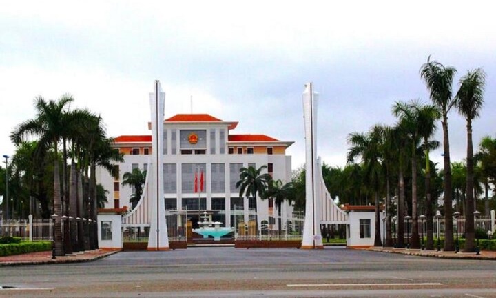 Quảng Nam, Nghệ An tạm dừng cải tạo, xây trụ sở mới