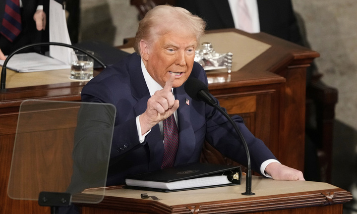 Ông Trump phát biểu trước Quốc hội: Ưu tiên 'giải cứu' kinh tế Mỹ