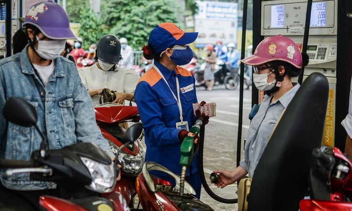 Chiều nay, giá xăng dự báo giảm về sát 20.000 đồng/lít