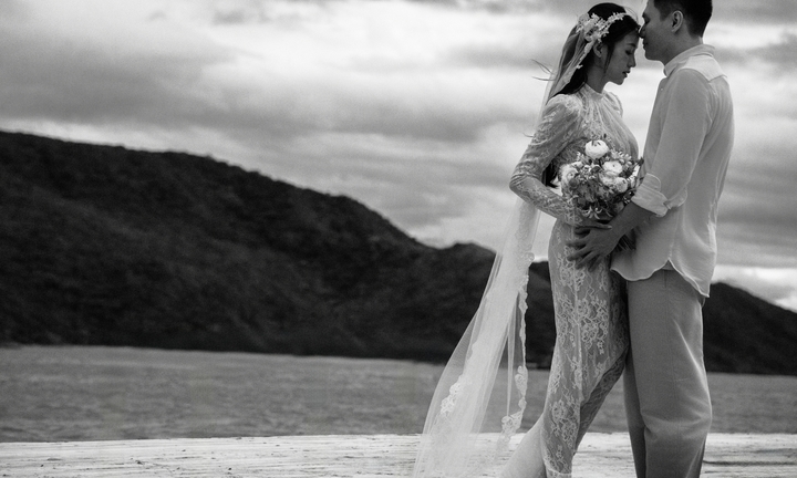 Ảnh cưới ngọt ngào của nữ diễn viên Salim và chồng doanh nhân