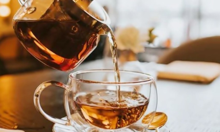 Cách pha trà giúp loại bỏ kim loại nặng trong nước uống