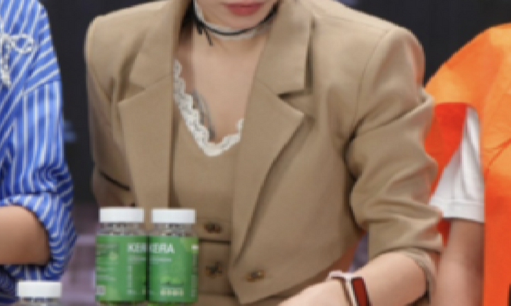 Bóc trần sự thật quảng cáo '1 viên kẹo bằng đĩa rau' của Quang Linh Vlogs