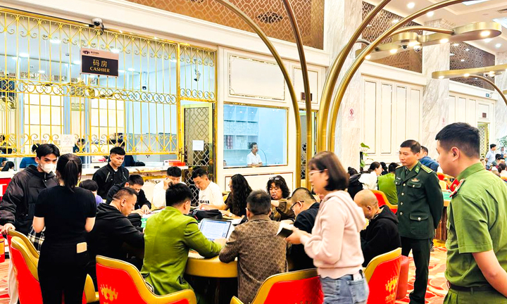 Đột kích sòng bạc do người Trung Quốc cầm đầu, thu tang vật trị giá 720 tỷ