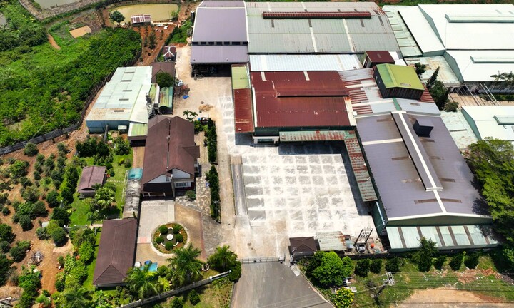 Tháo dỡ công trình xây trái phép dưới lưới điện 110kV ở Lâm Đồng