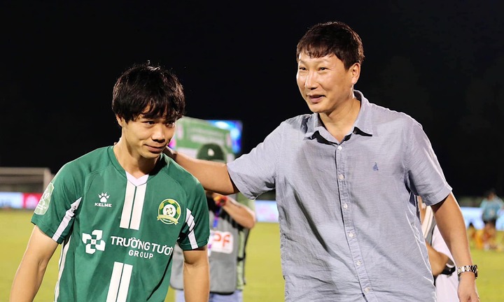 Tiến Linh thoát vận đen, Công Phượng hết cơ hội lên tuyển Việt Nam