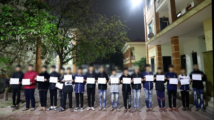 10 thanh niên vô cớ chém đứt gân tay người đi đường ở Bắc Ninh