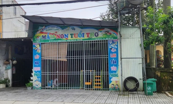 Bé trai 15 tháng tuổi bị ô tô cán chết: Cô giáo quên đóng cửa sau khi đón trẻ