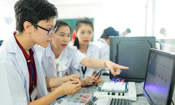 Dự báo 4 ngành nghề thừa nhân sự trong 5 năm tới