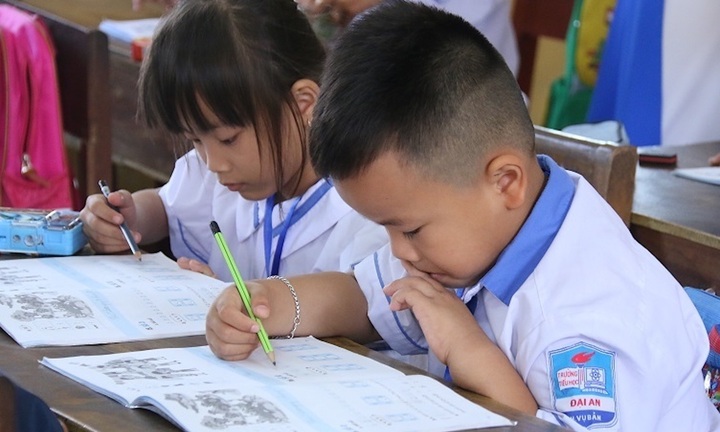 UBND xã có quyền kiểm tra, xử phạt vi phạm về dạy thêm?