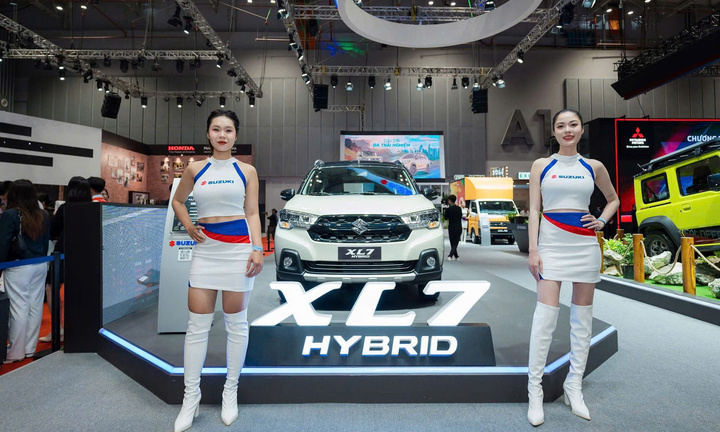 Xe hybrid tháng 2: Innova Cross đứng đầu bảng, XL7 là điểm sáng hiếm hoi