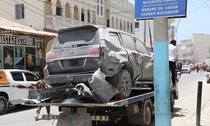 Đoàn xe Tổng thống Somalia Hassan Sheikh Mohamud bị đánh bom