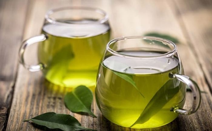 Uống nước lá vối và xạ đen liên tục để giải độc, người đàn ông phải nhập viện