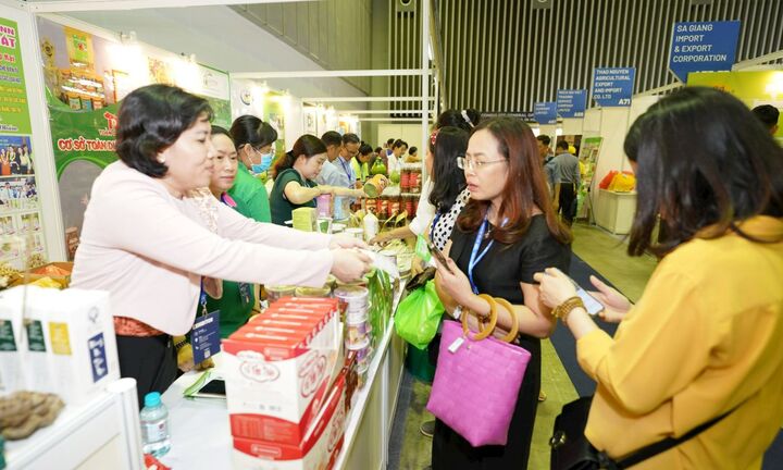 TP.HCM lần đầu có sàn triển lãm số, ứng dụng AI tư vấn hàng hóa