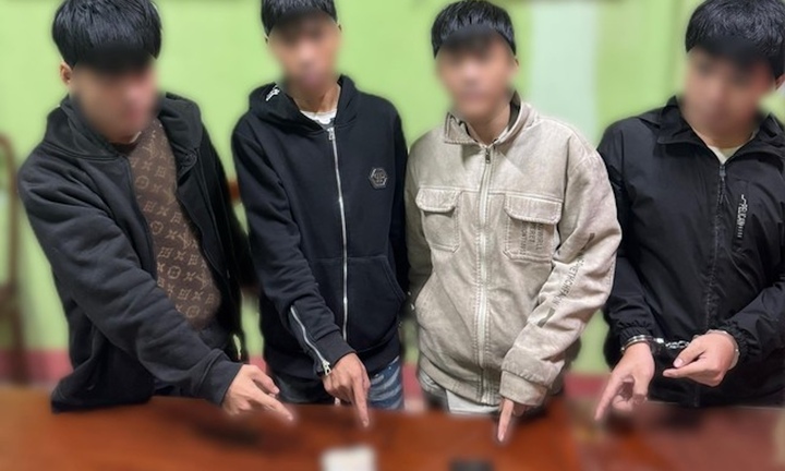 Bắt băng trộm nhí trùm chăn đi ăn cắp để qua mắt camera an ninh