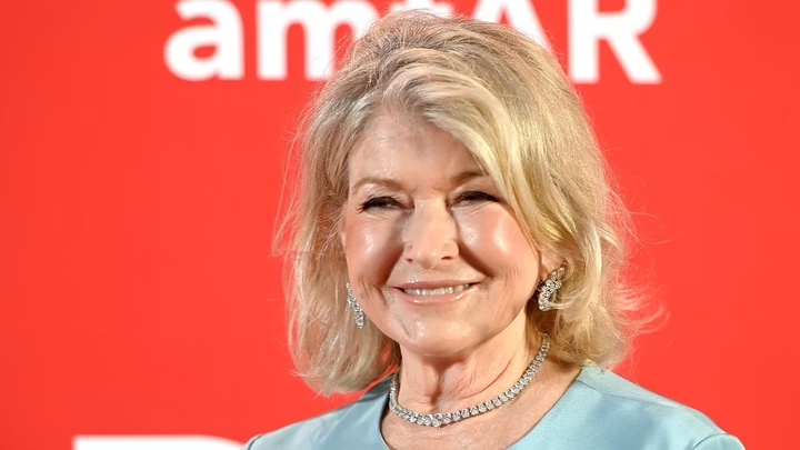 Cụ bà U90 tiết lộ bí quyết da căng mịn: Uống một loại nước mỗi sáng