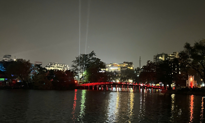 Giờ Trái đất 2025: Tiết kiệm gần 1 tỷ đồng tiền điện