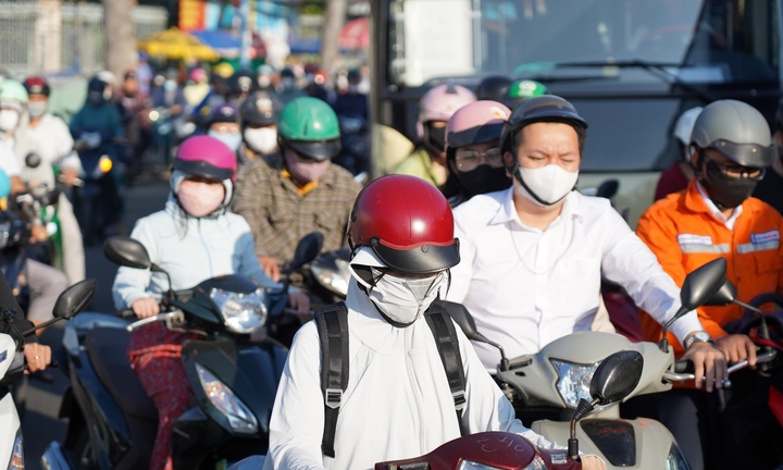 Thời tiết TP.HCM ngày 23/3: Ngày nắng nóng, chỉ số tia UV ngưỡng gây hại rất cao