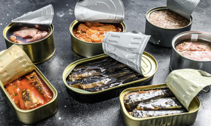 Nam thanh niên liệt tứ chi sau khi ăn pate bảo quản sai cách