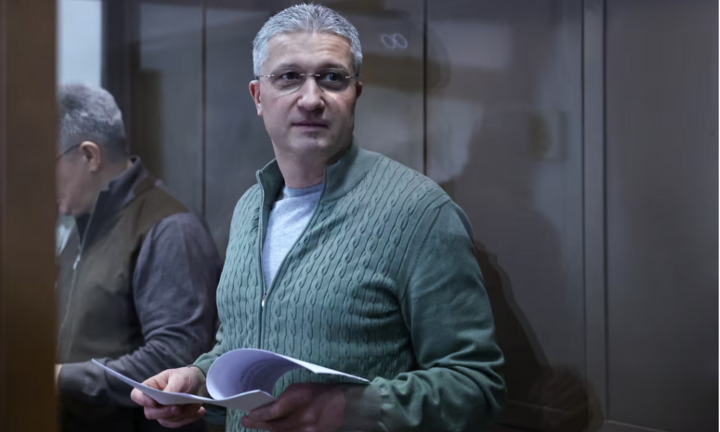 Nga xét xử cựu thứ trưởng quốc phòng bị cáo buộc nhận hối lộ, tham ô