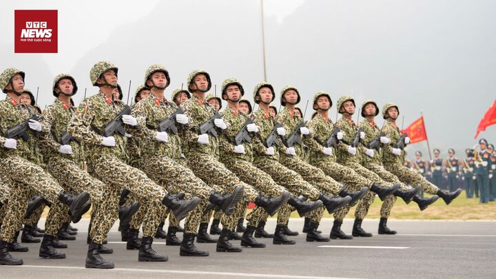 Toàn cảnh hợp luyện diễu binh, diễu hành 30/4: Bước chân thép rầm rập sẵn sàng cho đại lễ