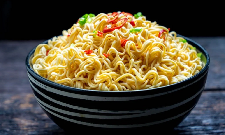 Vì sao mỳ ăn liền không có tôm vẫn được gọi là mỳ tôm?