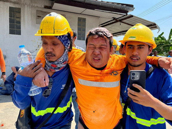 Động đất ở các nước Đông Nam Á, người dân hoảng loạn sơ tán