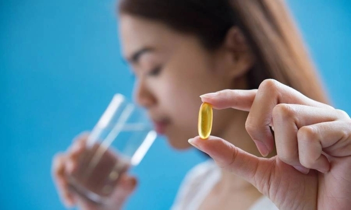 Những nguy cơ tiềm ẩn khi cơ thể dư thừa vitamin