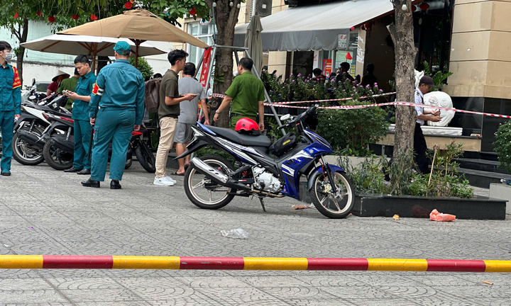 Phát hiện bé trai tử vong nghi rơi từ tầng 19 chung cư ở TP.HCM