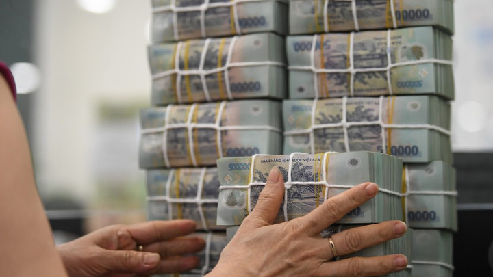 Bất ngờ dự báo lợi nhuận ngân hàng, có nhà băng tăng 50%