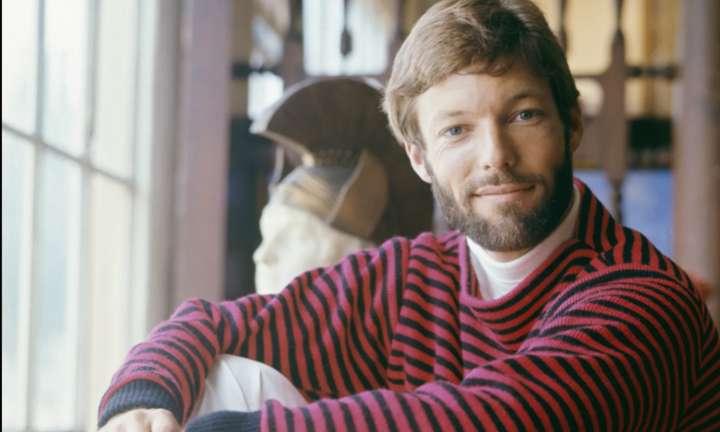 Cha Ralph của phim 'Tiếng chim hót trong bụi mận gai' qua đời