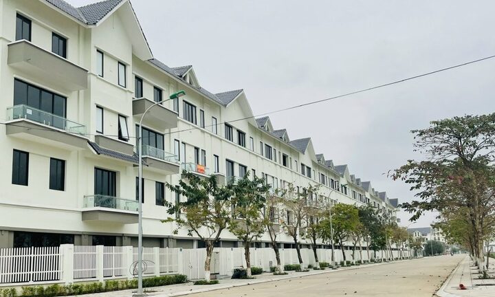 Ngỡ ngàng loạt biệt thự triệu đô ở Hà Nội cho thuê với giá 'bèo'