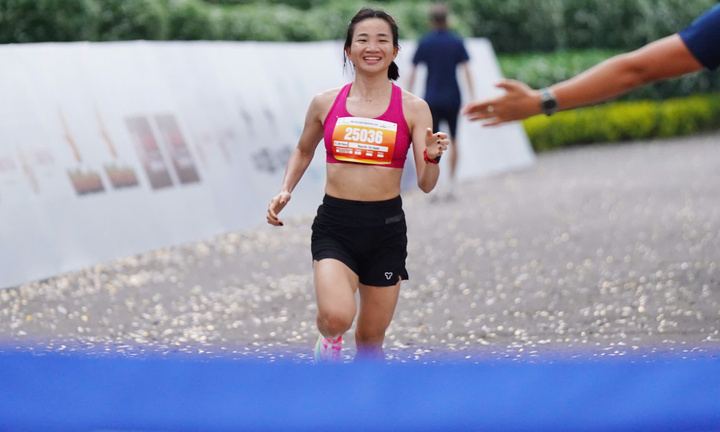 Nguyễn Thị Oanh, Hoàng Nguyên Thanh vô địch marathon Phú Quốc