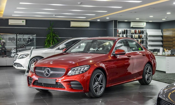 Bảng giá ô tô Mercedes mới nhất tháng 4/2025