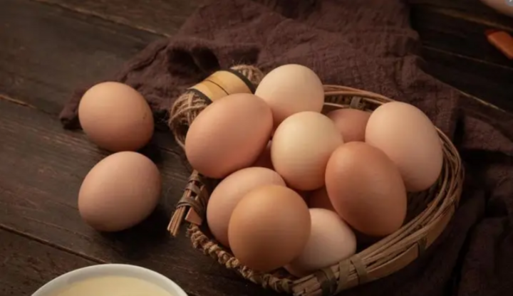 1 quả trứng chứa bao nhiêu protein?