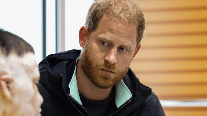 Hoàng tử Harry thăm Ukraine không báo trước