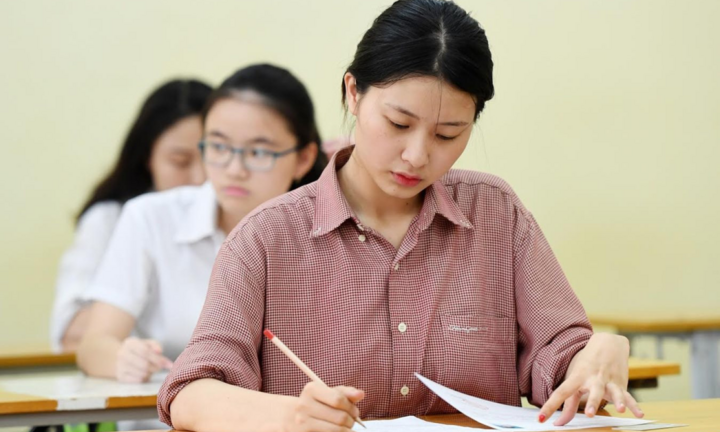 Điểm chuẩn vào lớp 10 các trường chuyên Hà Nội 3 năm qua