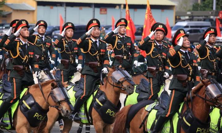 UBND TP.HCM đề xuất chi hỗ trợ lực lượng tham gia diễu binh, diễu hành