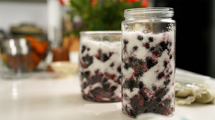 Cách ngâm dâu tằm để được lâu, không bị nổi váng