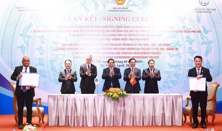 Việt Nam ký hiệp định vay và viện trợ gần 400 triệu USD cho 3 dự án