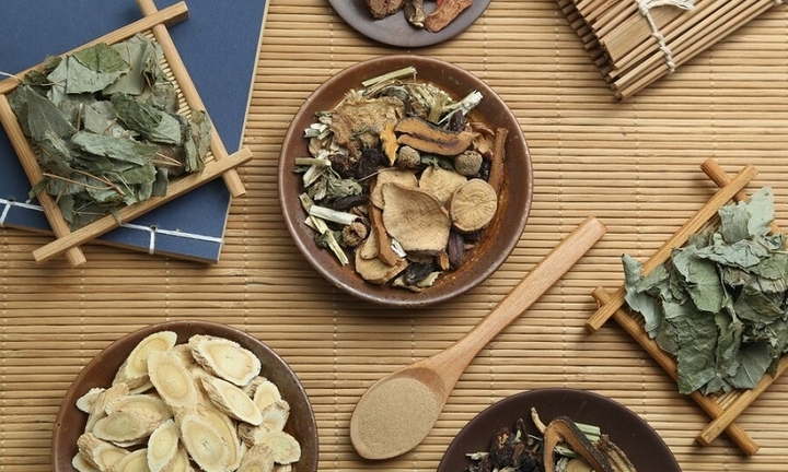 Bài thuốc chữa mất ngủ từ thảo dược quanh nhà