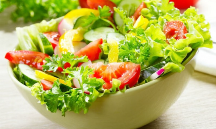 Bác sĩ chỉ cách kết hợp cà chua và dưa chuột để thải độc, ngừa ung thư