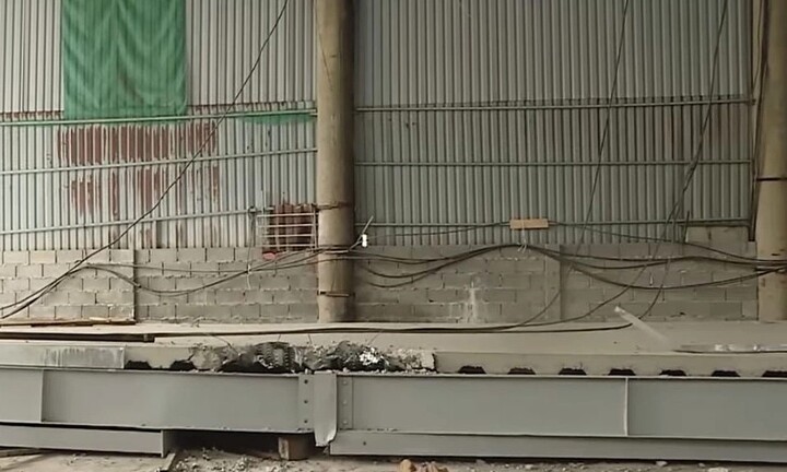 Vụ sập xưởng 3 người chết: Công an Bình Dương tạm giữ hình sự 2 người