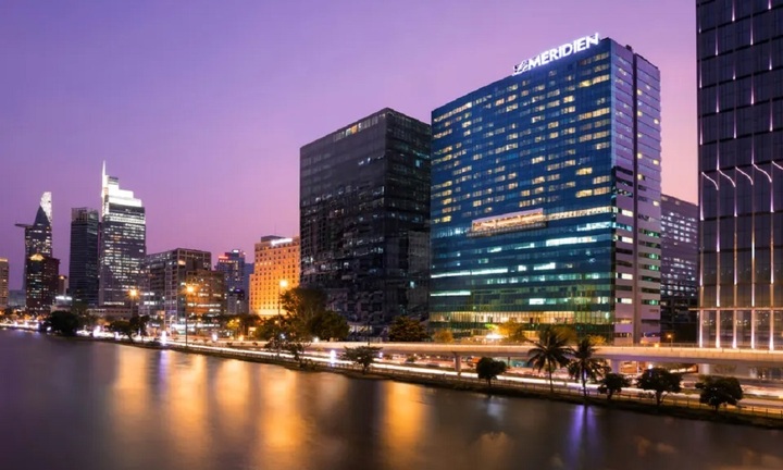 Khách đặt trước cả tháng, khách sạn kín chỗ dịp 30/4