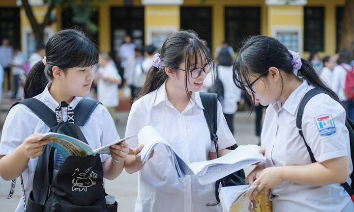 Chi tiết lịch thi vào lớp 10 của 8 trường THPT chuyên tại Hà Nội 2025