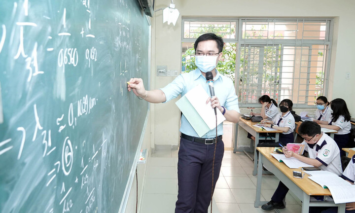 Điều chỉnh thời gian dạy học của giáo viên