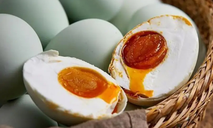 Cách làm trứng vịt muối dễ nhất cho người mới bắt đầu