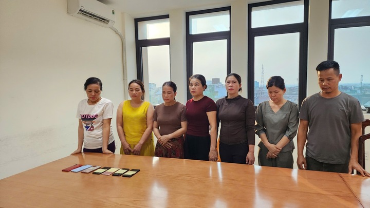 Bắt 'nữ quái' cầm đầu đường dây lô đề hơn 1 tỷ ở Quảng Trị